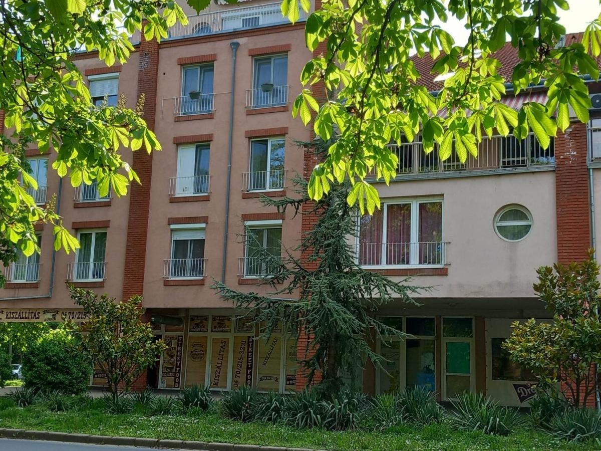 Rozsa Apartman Keszthely Eksteriør bilde